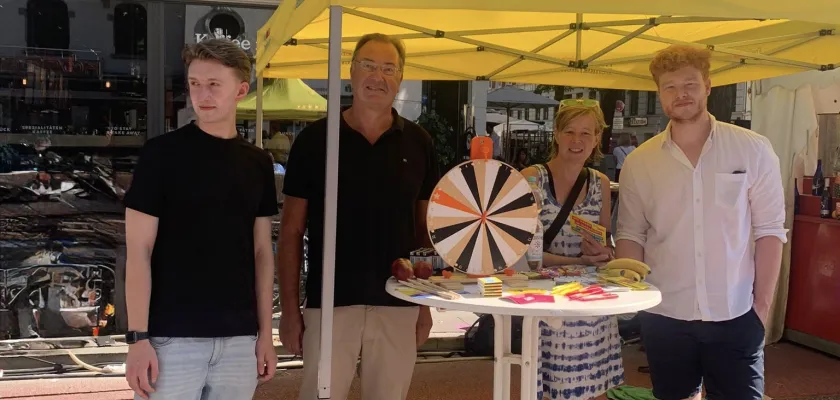 Mühlenkampfest - Info-Stand FDP Eppendorf—Winterhude
